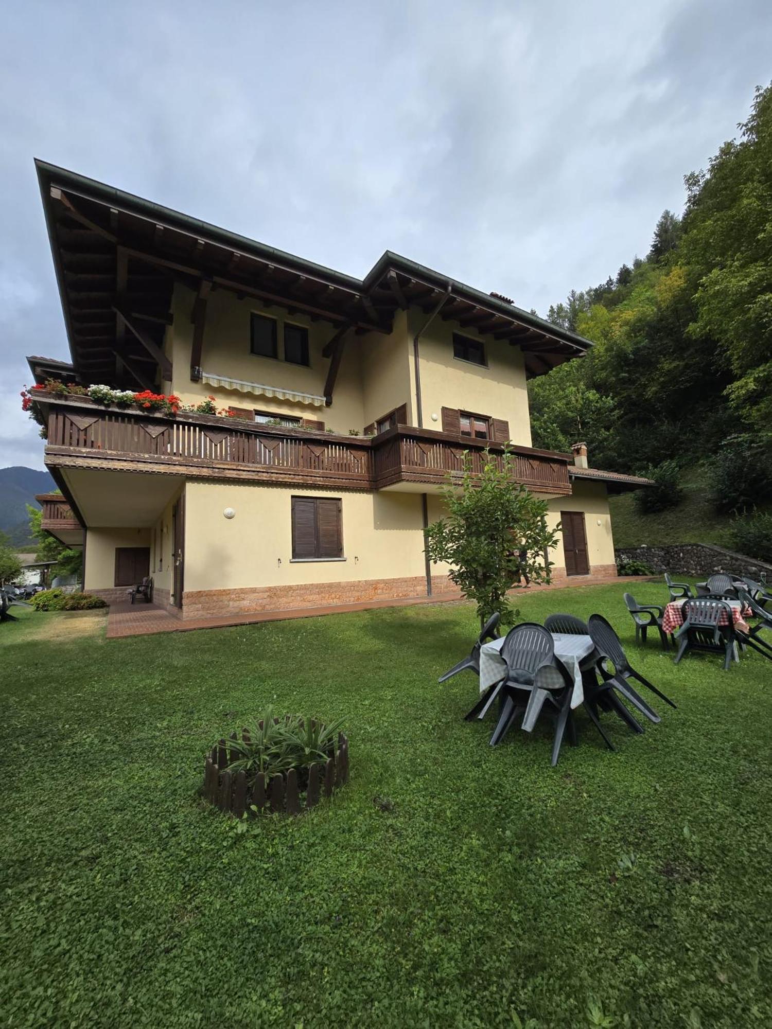 Апартаменты Casa Ornella Ледро Экстерьер фото
